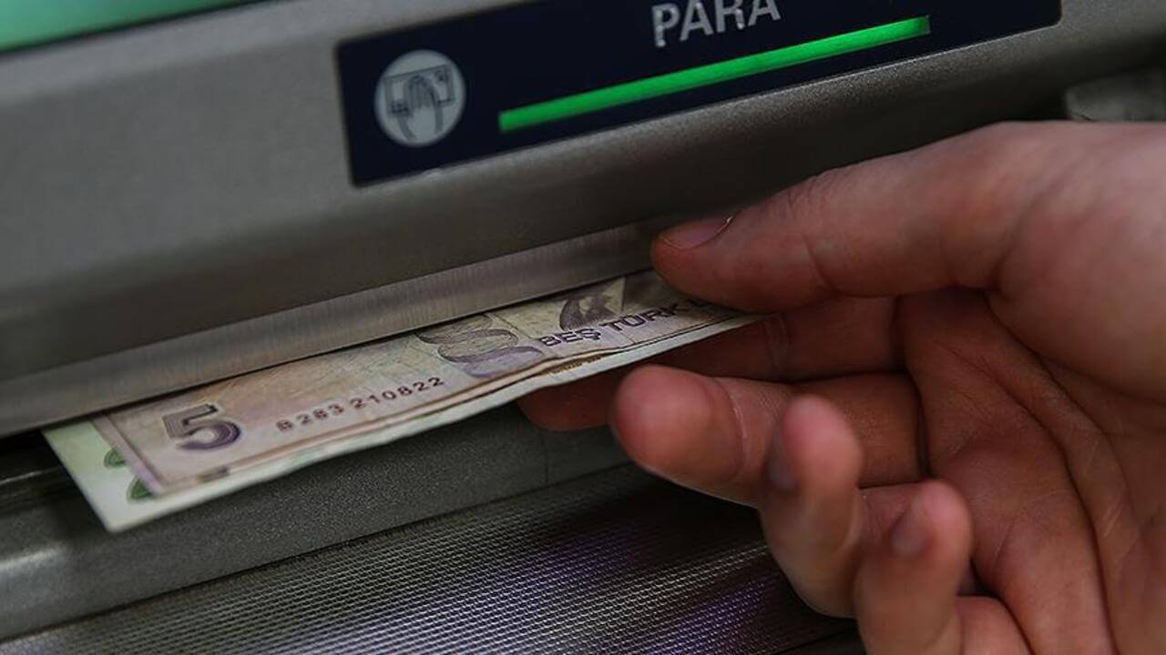 ATM'lerde para çekme ve yatırma sınırı yeniden değişiyor!
