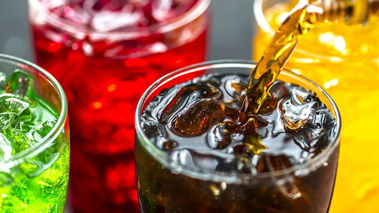  Şekerli gazlı içeceklerin sağlığa etkileri