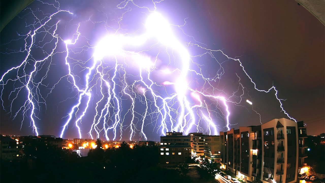 İstanbul’a gök gürültülü sağanak yağış uyarısı: Meteoroloji tarih verdi!