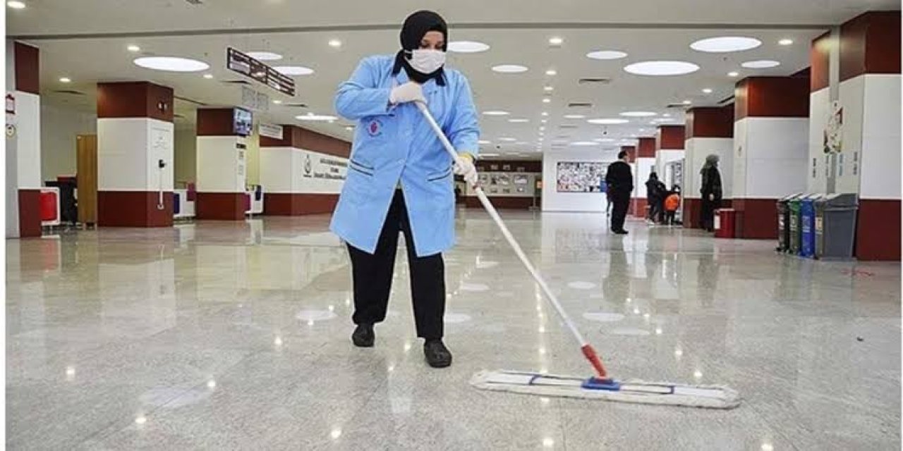 Büyükşehir Belediyesi Okullarda Temizlik Yapması İçin Özel Ekip Kurdu