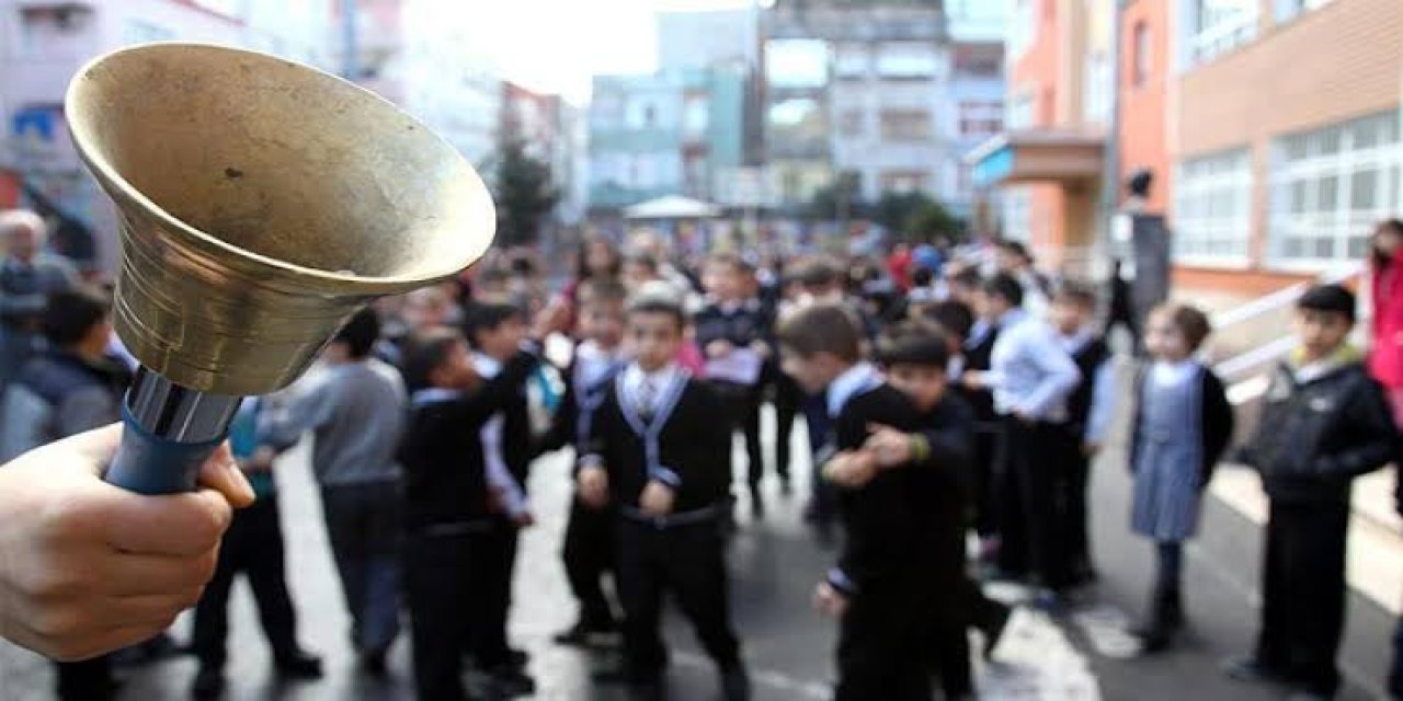 MEB Harekete Geçti! Okulların Başlama ve Bitiş Saatleri Değişiyor Mu?