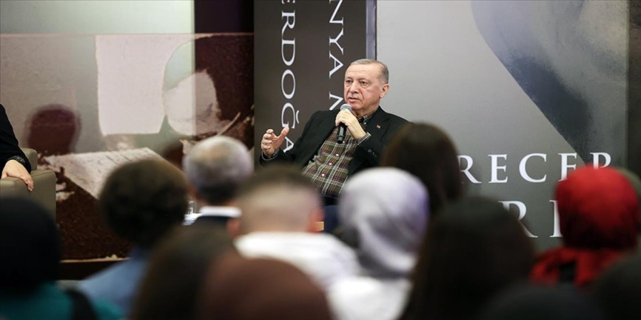 Cumhurbaşkanı Erdoğan Açıkladı: 2025 Yılı Burs Miktarı Belli Oldu!